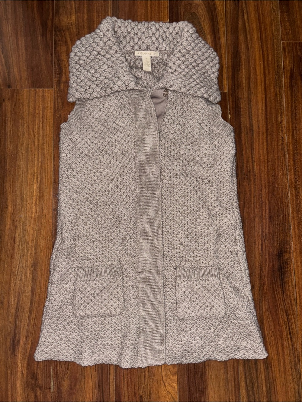 A. Giannetti Textured Knit Sleeveless Cardigan Vest - Light Gray